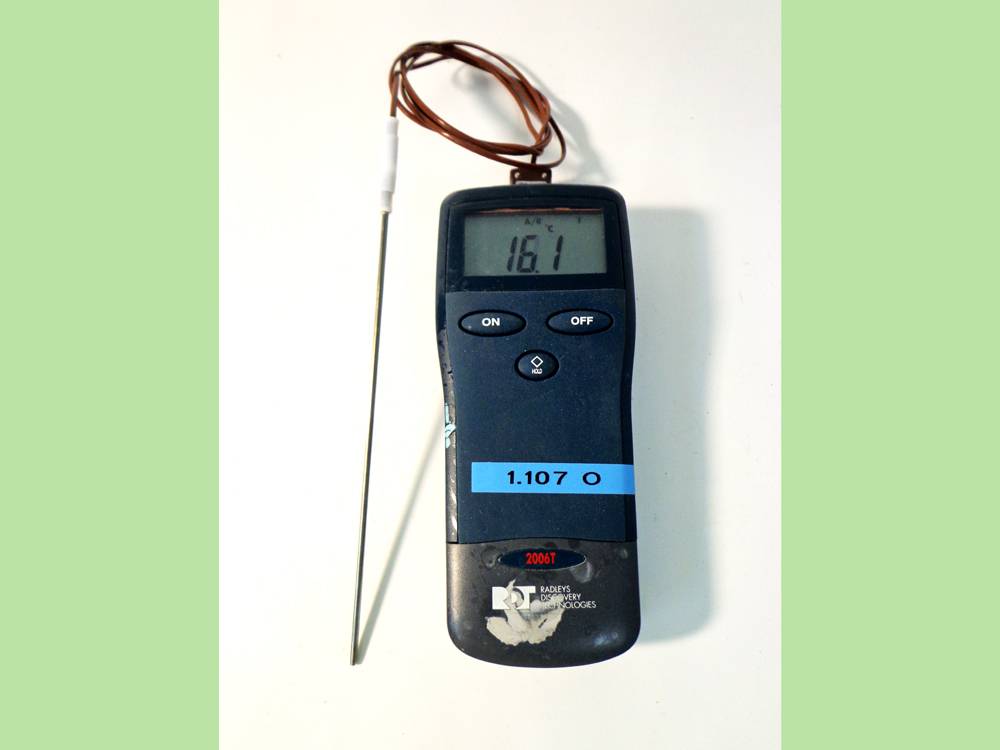RDT 2006 type T Thermocouple Thermometer, range -250 C to +400 C.